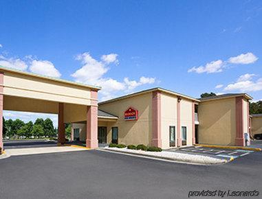 Days Inn By Wyndham Lugoff Exterior photo